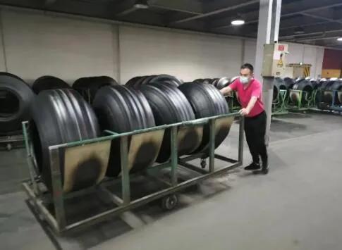 停產(chǎn) 降價 虧損 輪胎企業(yè)怎么熬過來的